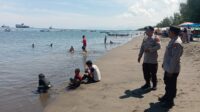 Upaya Polsek Lembar Tingkatkan Keamanan di Pantai Cemara dengan Patroli KRYD