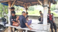 WhatsApp Image 2025-10-14 at 13.14.18_result Empat Personel Polsek Sekotong Patroli Dialogis di Gunung Ketapang