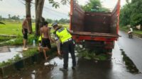 Tangani Truk Mogok, Satlantas Lobar Jamin Kelancaran Lalu Lintas
